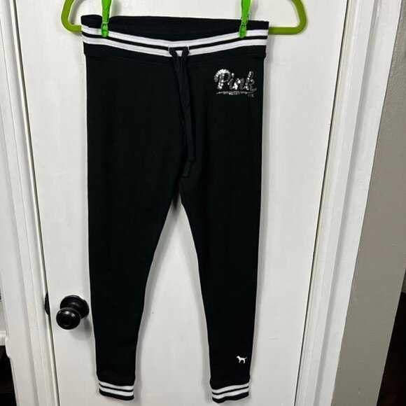 Victoria Secret Pink Yoga varsity trim sequin logo leggings. Size XS - Picture 1 of 6